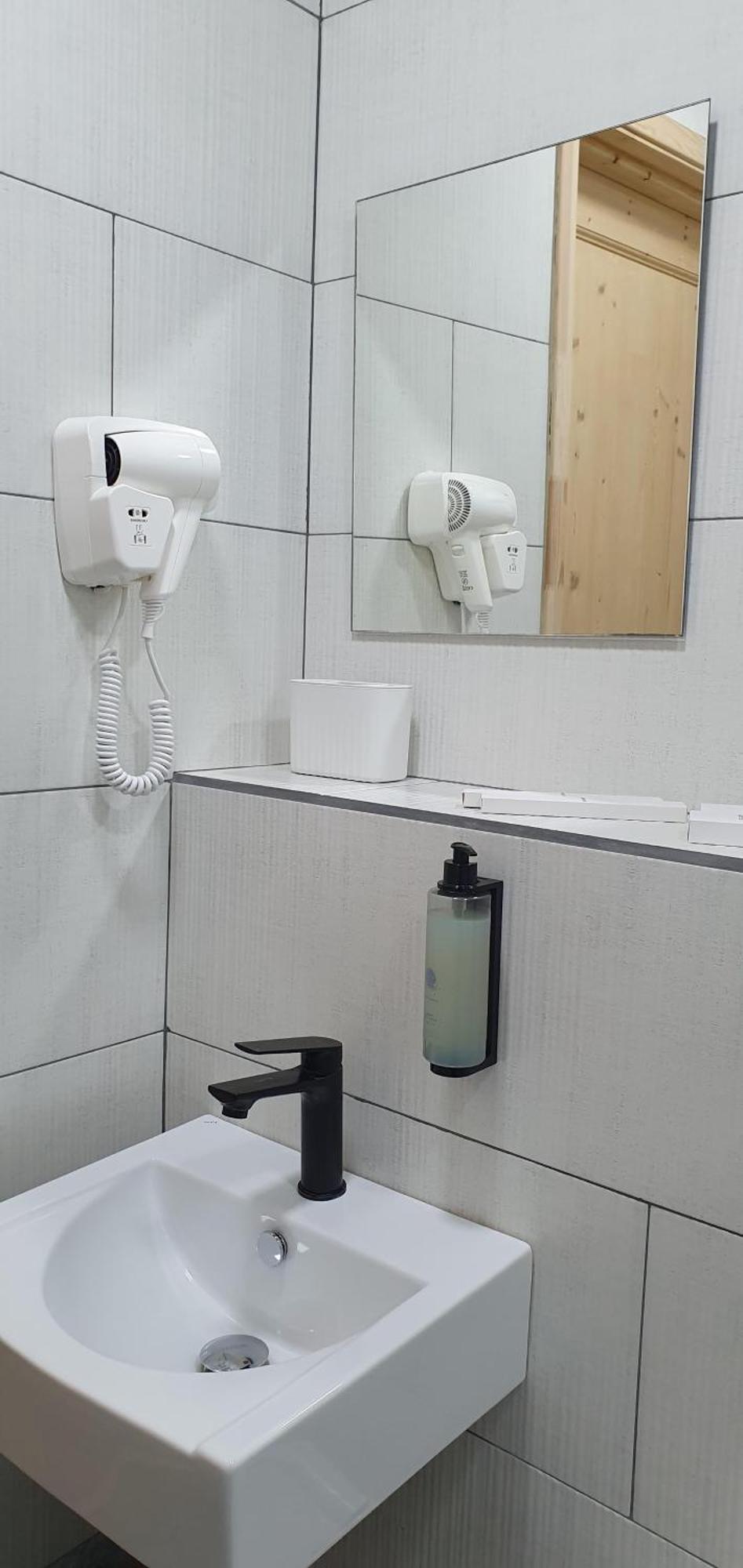 Hotel Banihills تبليسي المظهر الخارجي الصورة